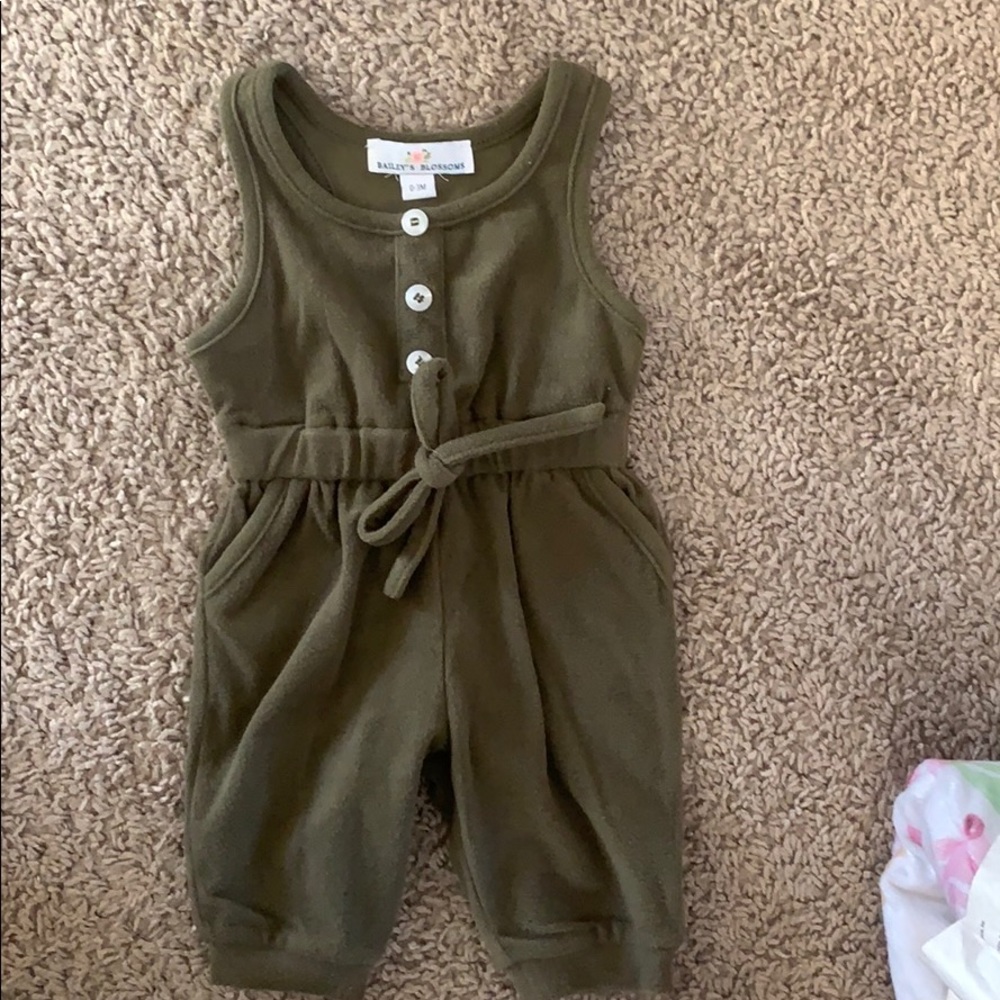 Baby girl green jumper